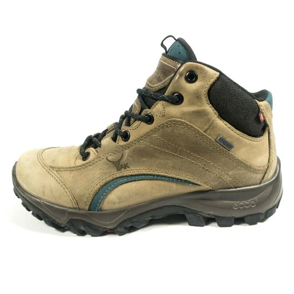 hiking shoes ecco